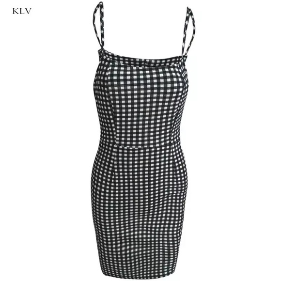 Black and white mini dress - Picture 3 of 5